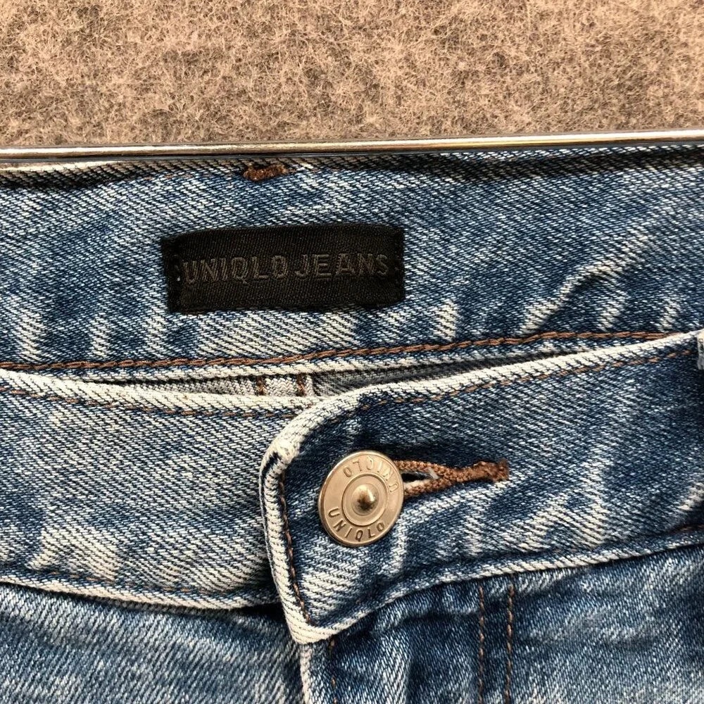 Uniqlo Slim Fit Jeans Mens 30‎ x 31 Blue Light Wash Stretch Distressed
